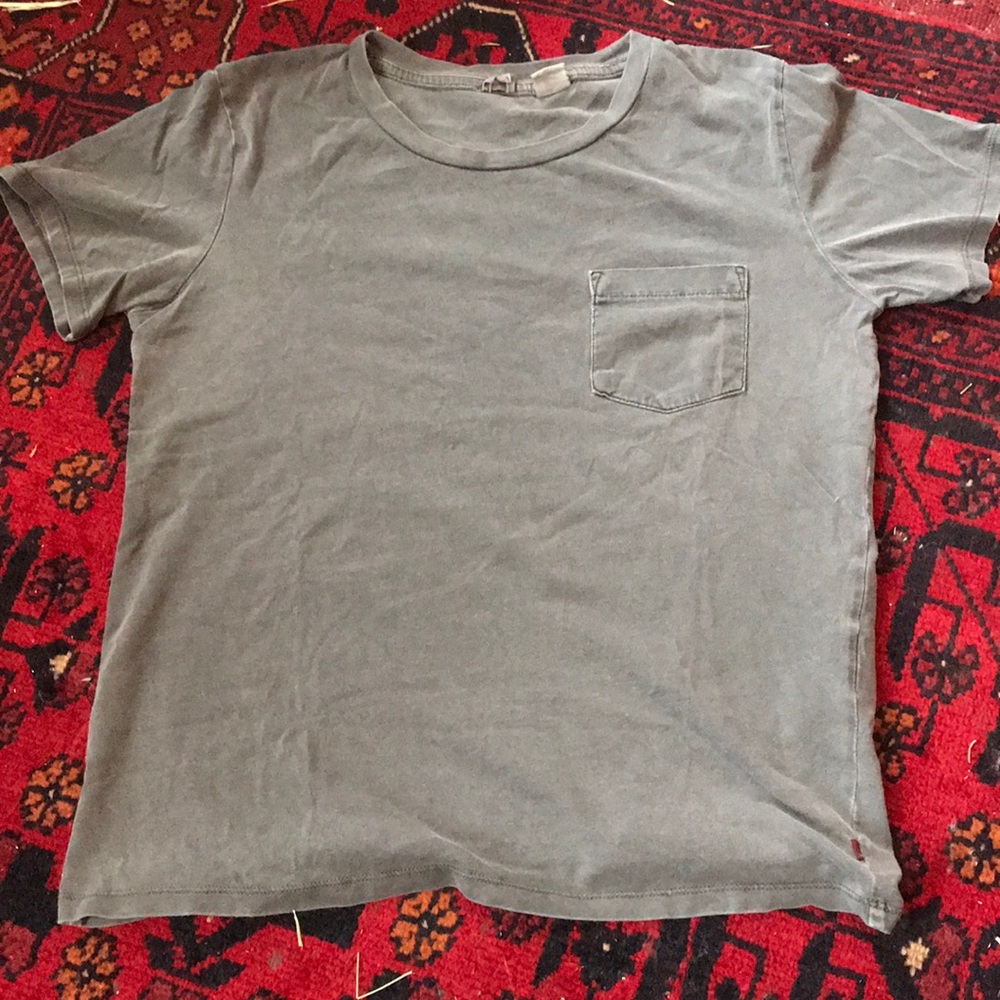 Levi’s Pocket T-Shirt Gray